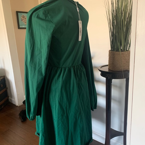 🍀🍀NWT- Wrap jersey dress with pockets- L - Picture 4 of 5